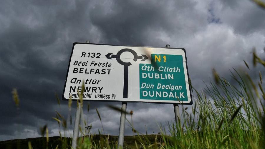 Boris Johnson spinge avanti con la legge britannica per strappare il protocollo dell'Irlanda del Nord