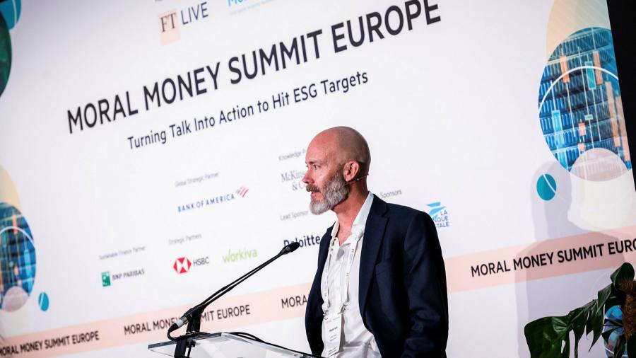 Il senatore degli Stati Uniti cerca risposte da HSBC sulla sospensione del banchiere