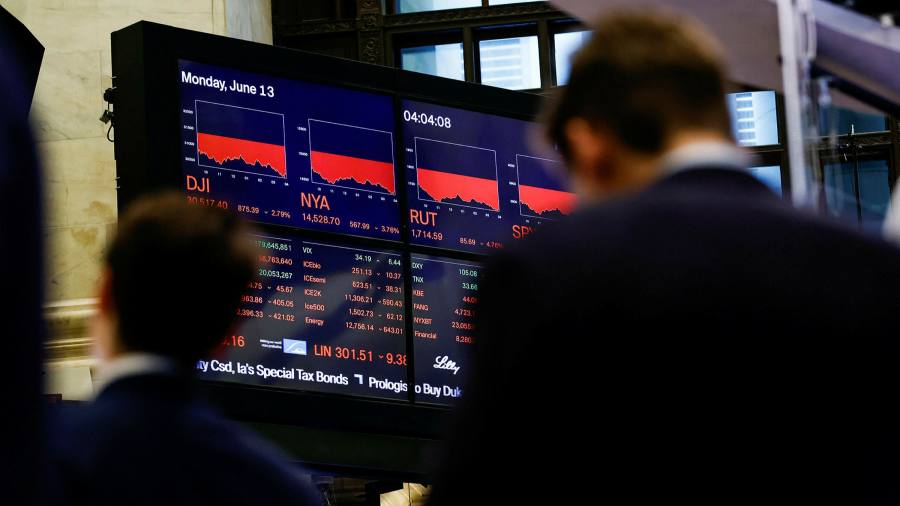 Le azioni statunitensi avanzano nel commercio instabile mentre i mercati si preparano a rialzi più bruschi dei tassi