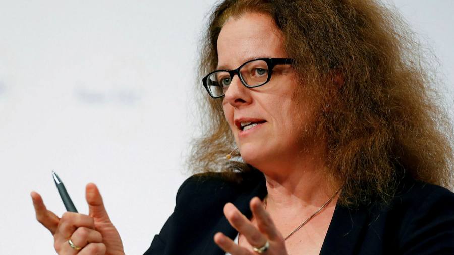 La BCE "non ha limiti" a difesa dell'euro dalle turbolenze del debito, afferma l'esecutivo