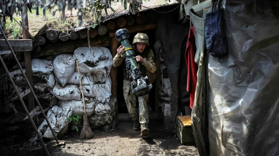 Gli Stati Uniti offrono ulteriori 1 miliardo di dollari in aiuti all'Ucraina mentre l'Occidente aumenta la fornitura di armi