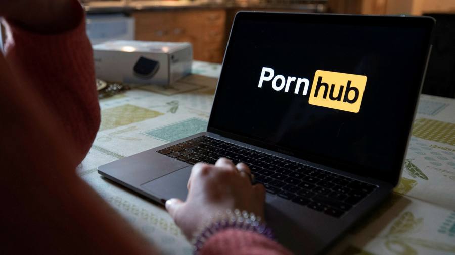 Il proprietario di Pornhub MindGeek perde i primi due dirigenti