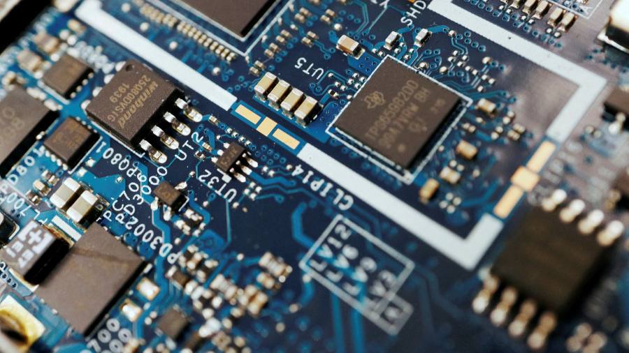 I più grandi produttori di chip giapponesi, da Toshiba a Sony, si preparano alla carenza di ingegneri