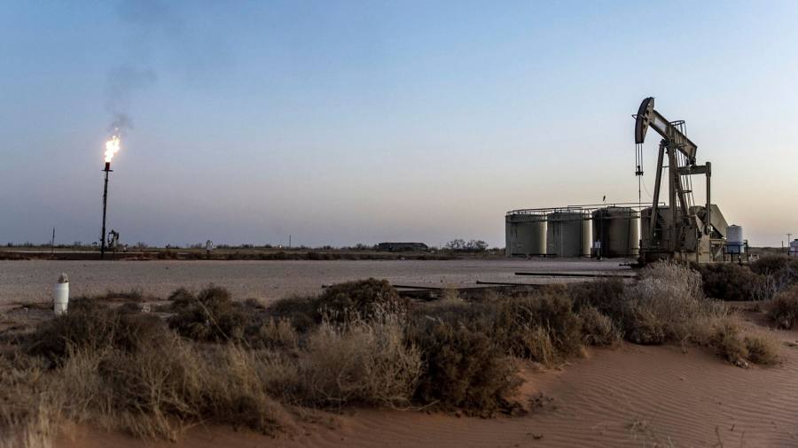 I produttori di petrolio statunitensi ignorano l'appello di Biden a perforare