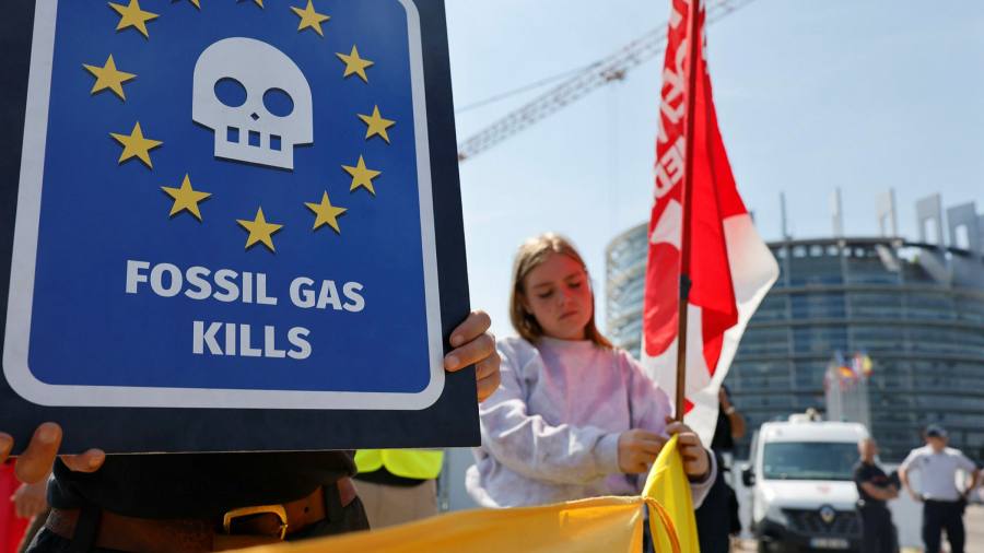 Il parlamento Ue vota per designare gas e nucleare come sostenibili