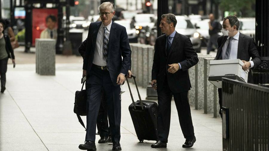 Gli ex dipendenti di JPMorgan "hanno truffato il mercato dei metalli", affermano i pubblici ministeri