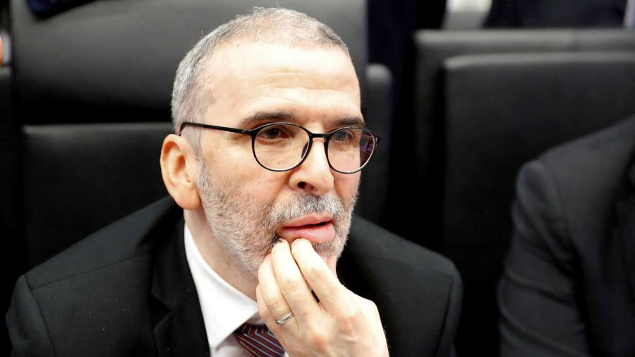 Il premier libico spinge per il nuovo capo della compagnia petrolifera statale