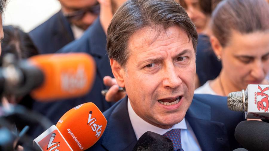 Il governo di Mario Draghi minacciato mentre i Cinque Stelle d'Italia minacciano di ritirarsi