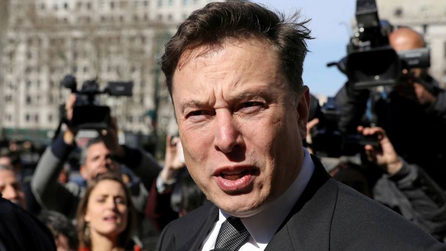 Musk chiede al tribunale di respingere la richiesta di Twitter di un processo a "velocità di curvatura".