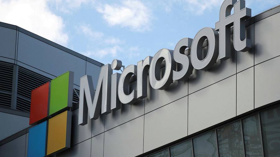 Microsoft rassicura gli investitori con previsioni sicure per l'intero anno