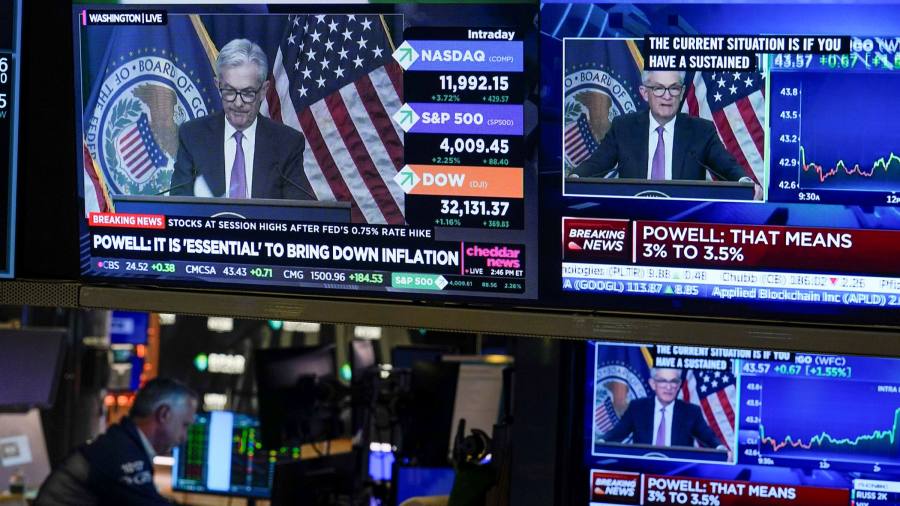 Le azioni globali guadagnano sulla speranza di un aumento più lento dei tassi di interesse