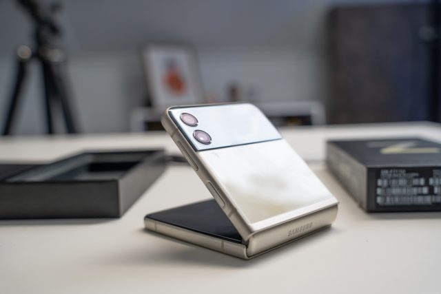 Samsung Galaxy Z Flip 4 prices revealed