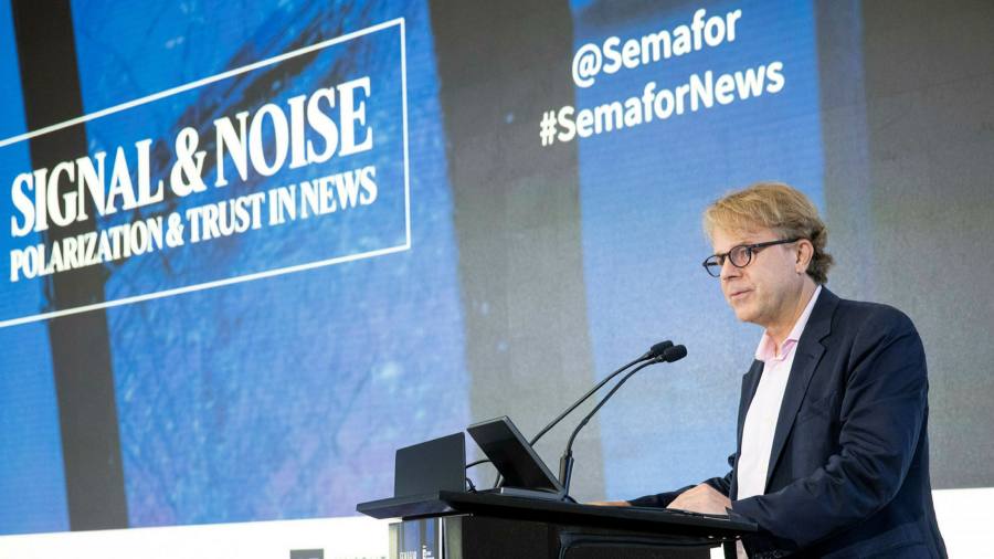 La nuova avventura mediatica Semafor prende forma mentre il contesto economico si oscura