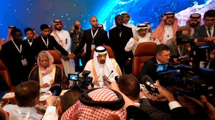 Oil Leaders di Ibrahim AlMuhanna — tirando le fila dell'Opec