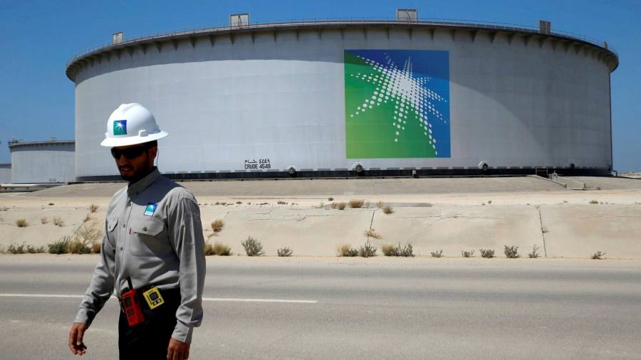 Saudi Aramco batte il record di profitto sugli alti prezzi dell'energia