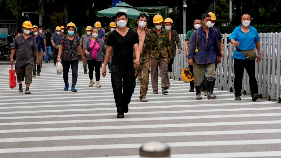 I mercati azionari sono scesi dopo i dati cinesi più deboli del previsto