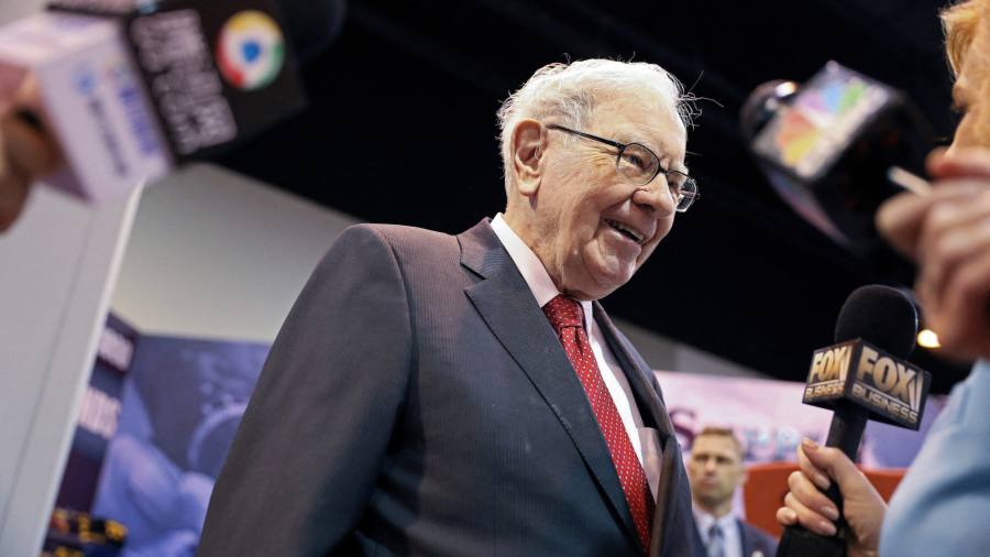 Il Berkshire Hathaway di Buffett ottiene l'approvazione per acquistare fino alla metà di Occidental