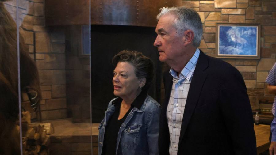 Le azioni europee aprono al rialzo mentre gli investitori aspettano il discorso di Powell