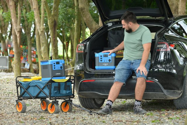 LIPOWER MARS-2000: a portable power station for your ourdoor adventures