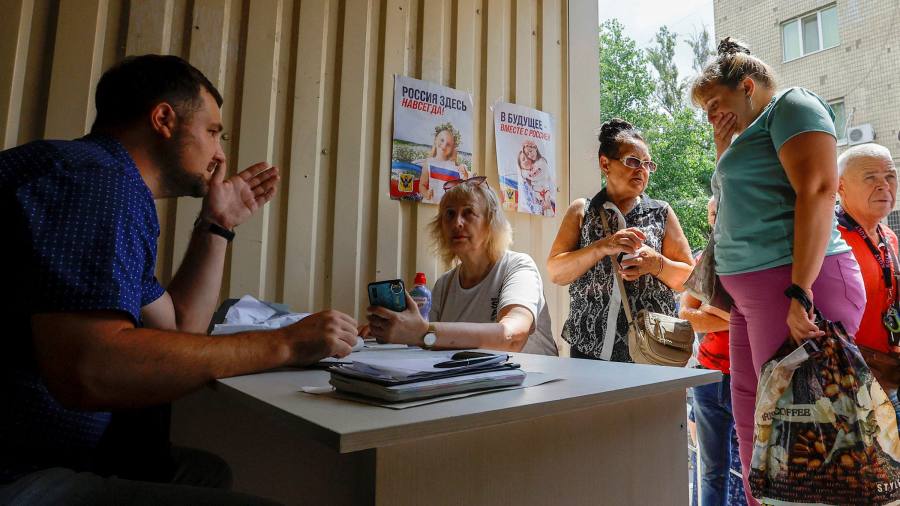 La "russificazione" erode la sovranità dell'Ucraina nella Kherson occupata