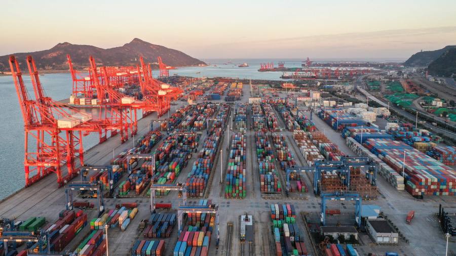 I prezzi delle azioni e delle obbligazioni statunitensi salgono mentre i trader valutano le prospettive per i tassi