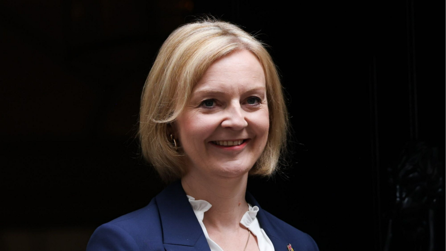 Crisi energetica: Truss deve spezzare il legame tra rinnovabili e gas
