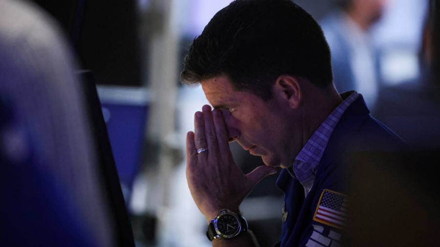 Le cadute del mercato rappresentano una sfida per i portafogli 60/40