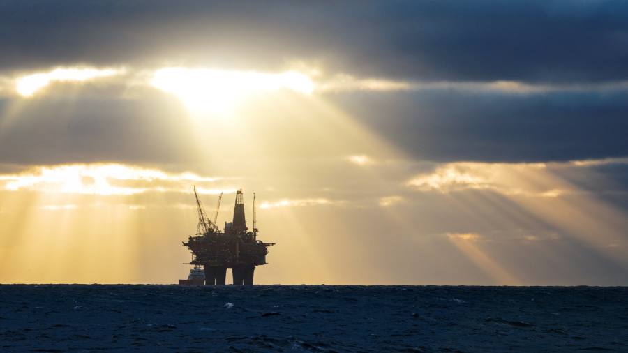 Richard Buxton afferma che le azioni britanniche faranno fatica ad attirare indietro gli investitori