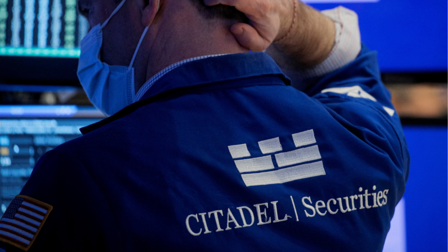 I lavori di Wall St sono di nuovo caldi poiché il personale di tecnologia e cripto è licenziato