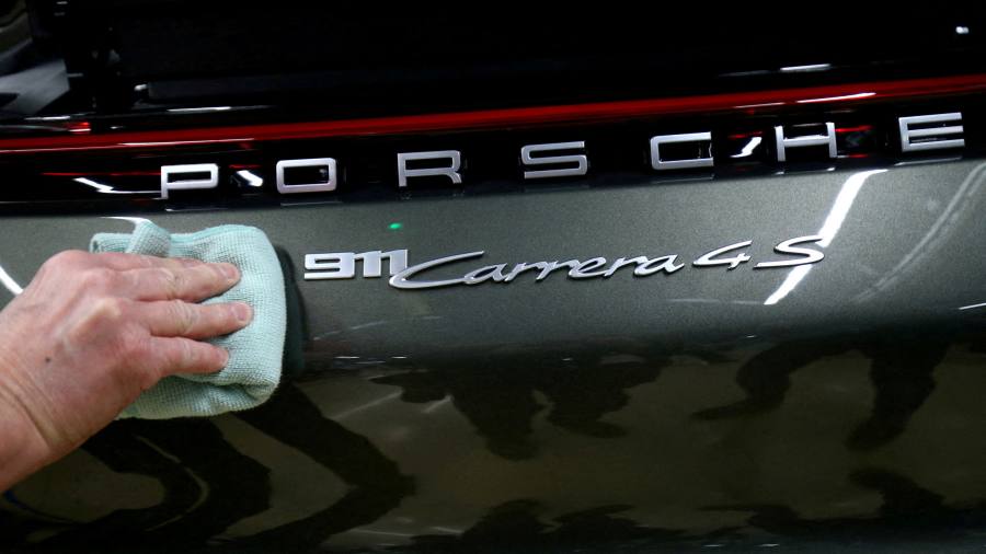 Volkswagen punta a una valutazione di 70-75 miliardi di euro per Porsche in IPO