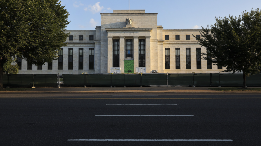 Le azioni statunitensi si ritirano prima della decisione della Fed attentamente osservata