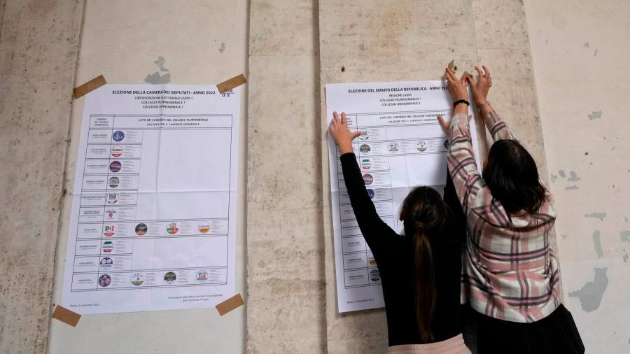 In Italia si aprono i seggi per elezioni seguite da vicino