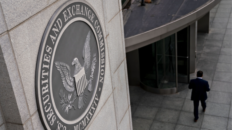 I dirigenti tecnologici cinesi pagano multe dopo le accuse di insider trading della SEC