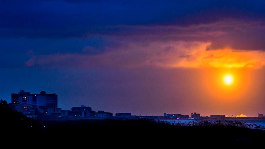 Elon Musk offre agli iraniani un accesso a Internet senza censure