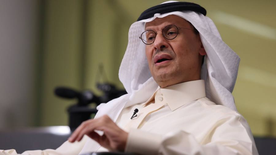 L'Opec+ scatena onde d'urto con un grosso taglio alla produzione di petrolio