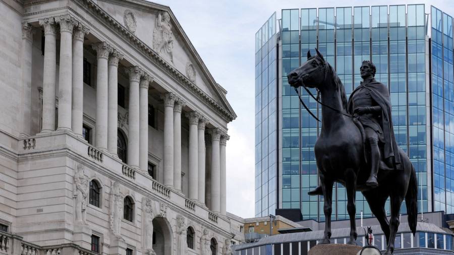 La Banca d'Inghilterra afferma che l'intervento dei gilt da 65 miliardi di sterline ha evitato la "spirale" finanziaria del Regno Unito