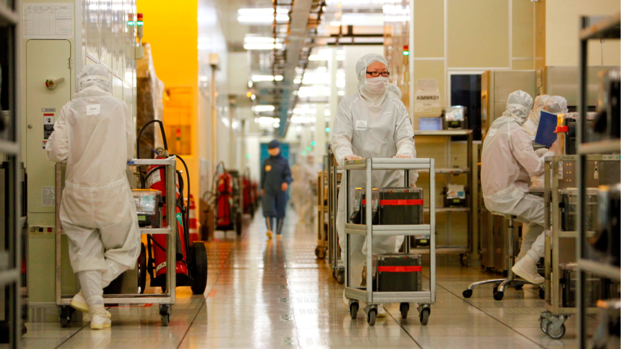 Gli Stati Uniti colpiscono la Cina con ampi controlli sulle esportazioni di tecnologia