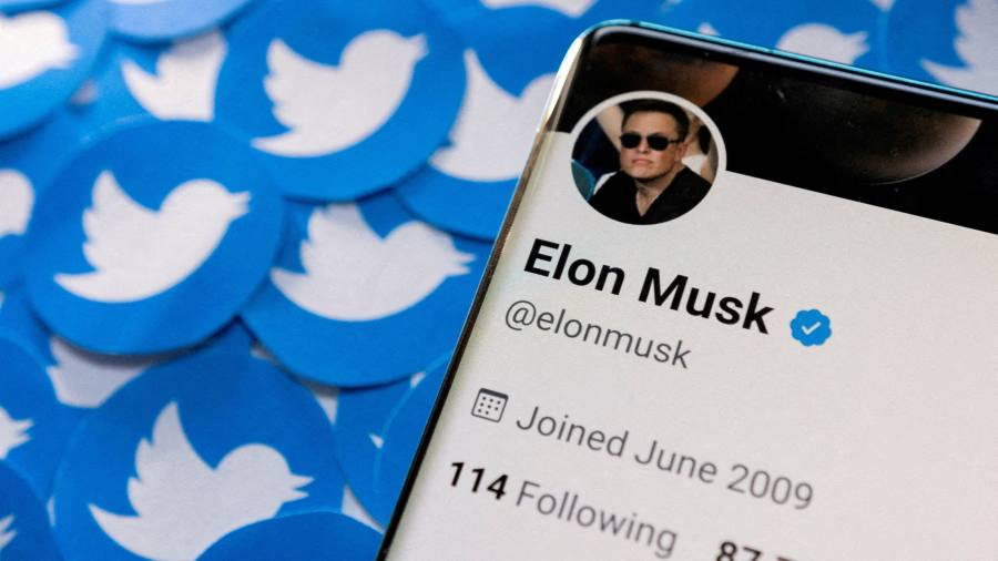 Twitter/Musk: lo sconto sul prezzo si sovrappone alla possibilità che l'affare fallisca