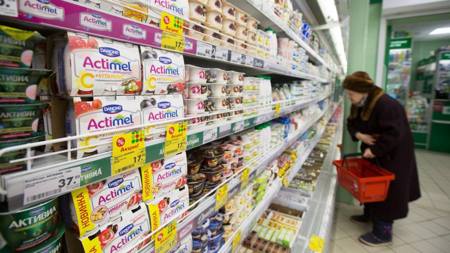 Danone cerca di alleggerire il business russo dei latticini e dello yogurt