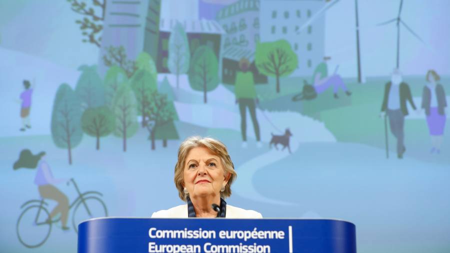 L'UE cerca di ridistribuire 40 miliardi di euro per aiutare con le bollette energetiche