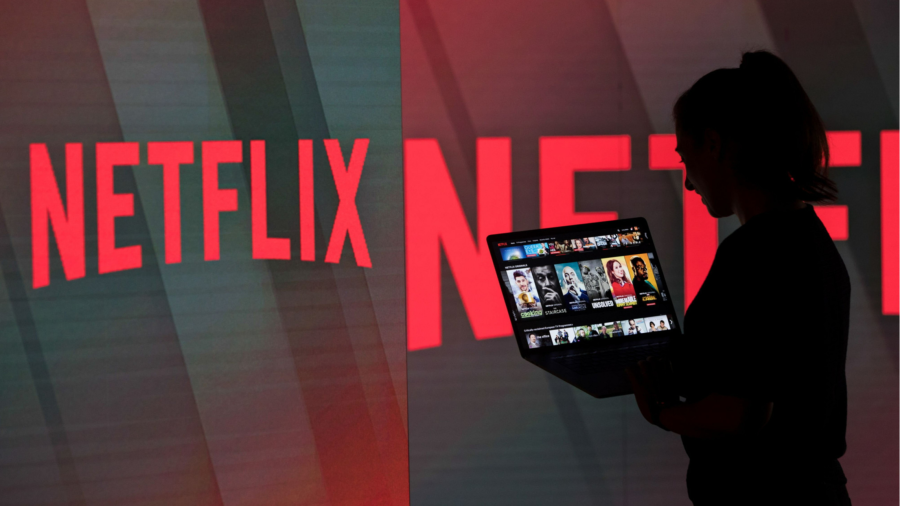 Le azioni scendono poiché le preoccupazioni per l'inflazione attenuano gli utili ottimisti