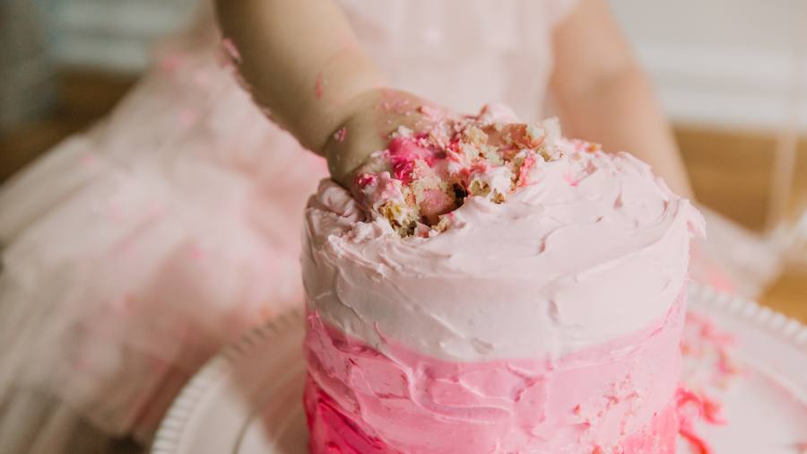 Dovresti condividere le foto dei tuoi figli sui social media?