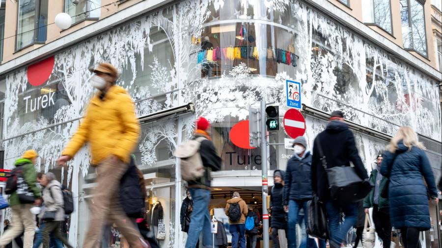 Le vendite al dettaglio nell'Eurozona diminuiscono mentre l'inflazione erode il potere di spesa