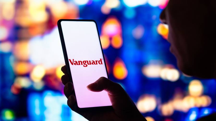 Vanguard lascia l'alleanza per il clima in seguito al progetto net zero