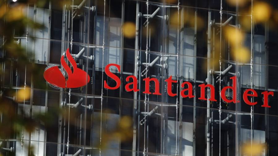 Santander UK è stata multata di 108 milioni di sterline per fallimenti antiriciclaggio