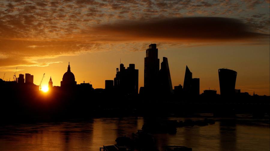 La città dice ai ministri del Regno Unito di accelerare le riforme dei servizi finanziari