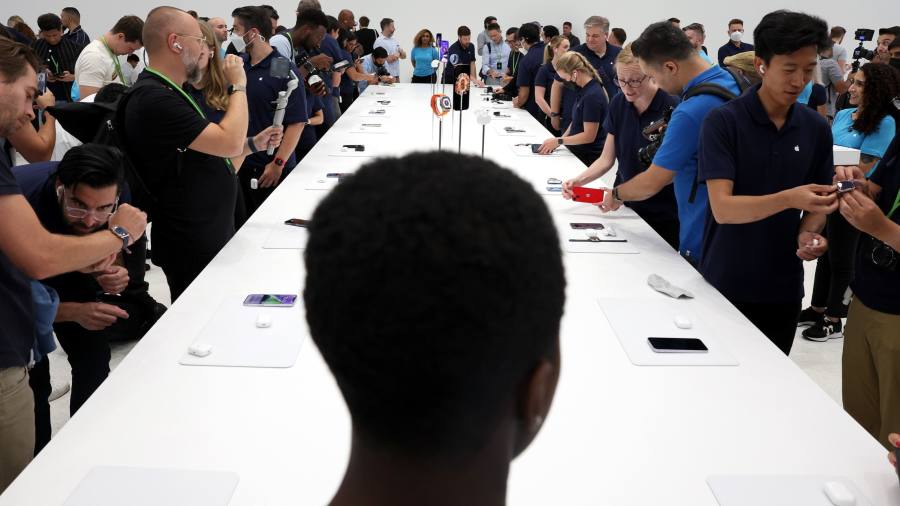Apple interromperà le clausole di bavaglio dei dipendenti dopo la campagna degli attivisti