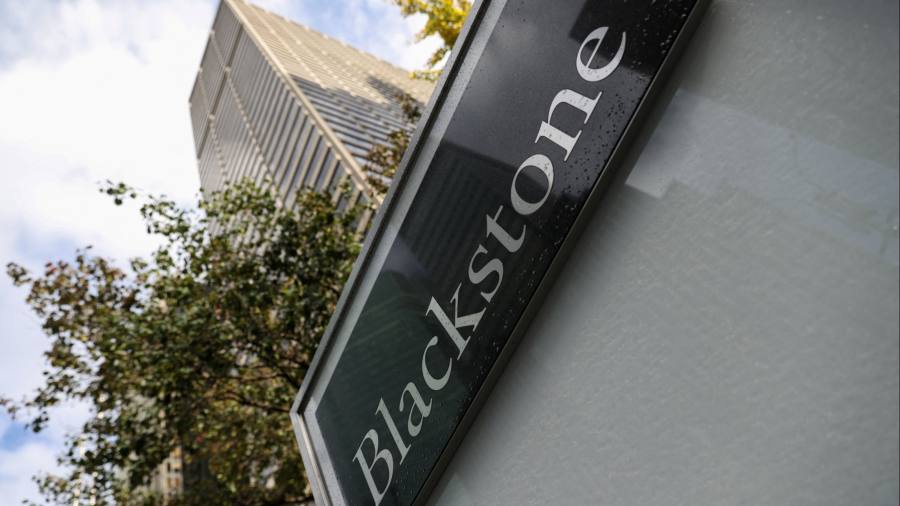 Blackstone potrebbe rallentare il lancio del fondo di private equity dopo il ritiro degli investitori
