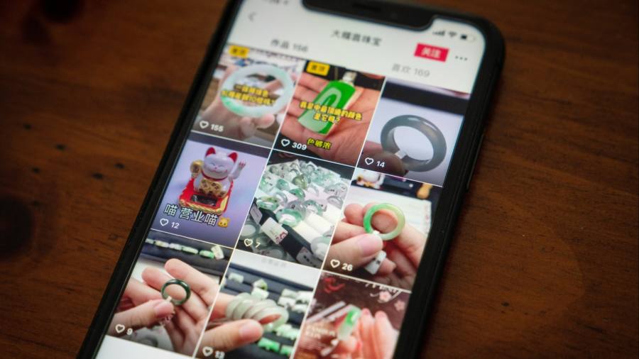 E se TikTok volesse davvero solo venderti roba?