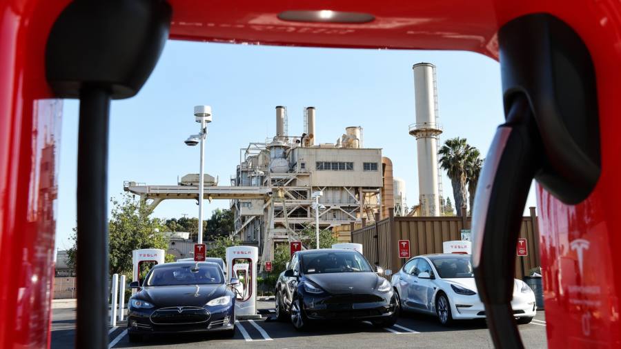 Le azioni Tesla perdono $ 85 miliardi di valore di mercato in una settimana brutale